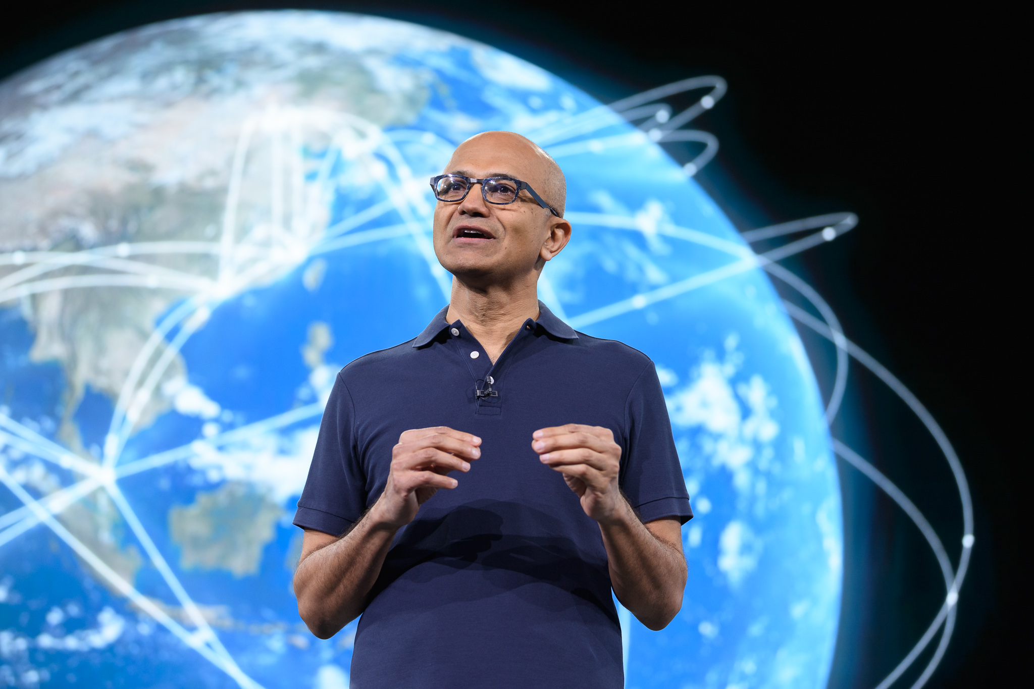 You are currently viewing Microsoft CEO Reveals Revolutionary Vision: Why AI Agents Will Make Traditional Software Obsolete