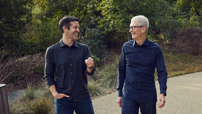 apple ceo resign 2026 leadership change